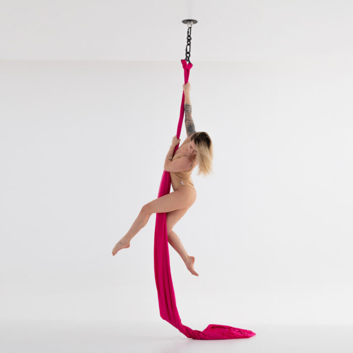 Lupit aerial silk with ceiling mount and o ring and carrabiner